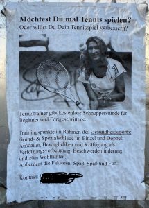 Ein Werbezettel für Tennisstunden mit einem Foto von Steffi Graf.